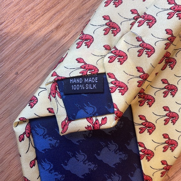 Alynn “that fish cray” lobster print silk tie - Picture 4 of 4